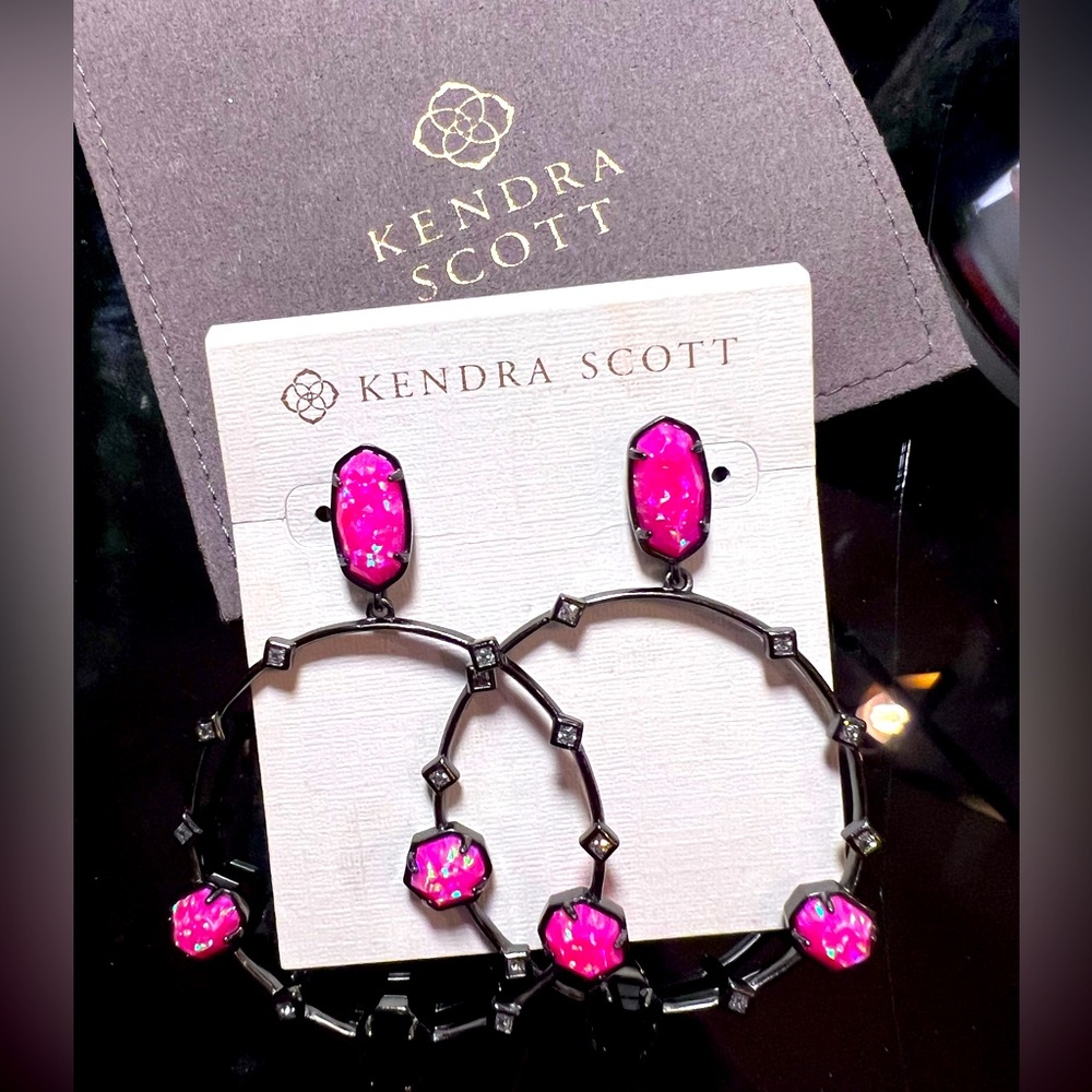 ** SOLD**GORGEOUS color bar Sheila’s in GM and pink opal.